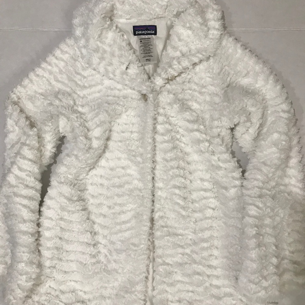 — SOLD — Patagonia children’s faux fur coat